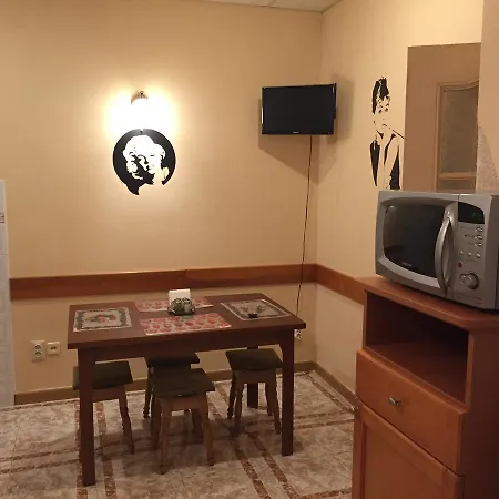 Cinema Hostel *